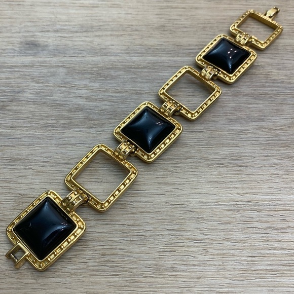 Vintage Monet Square Link Bracelet - Picture 1 of 7
